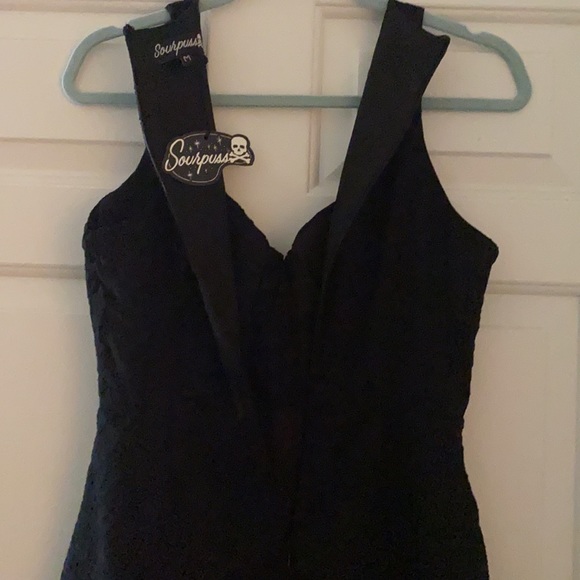 (50 Likes !!!) NWT SOURPUS midi dress, corseted top, eyelet fabric, got, pin up - Picture 3 of 9